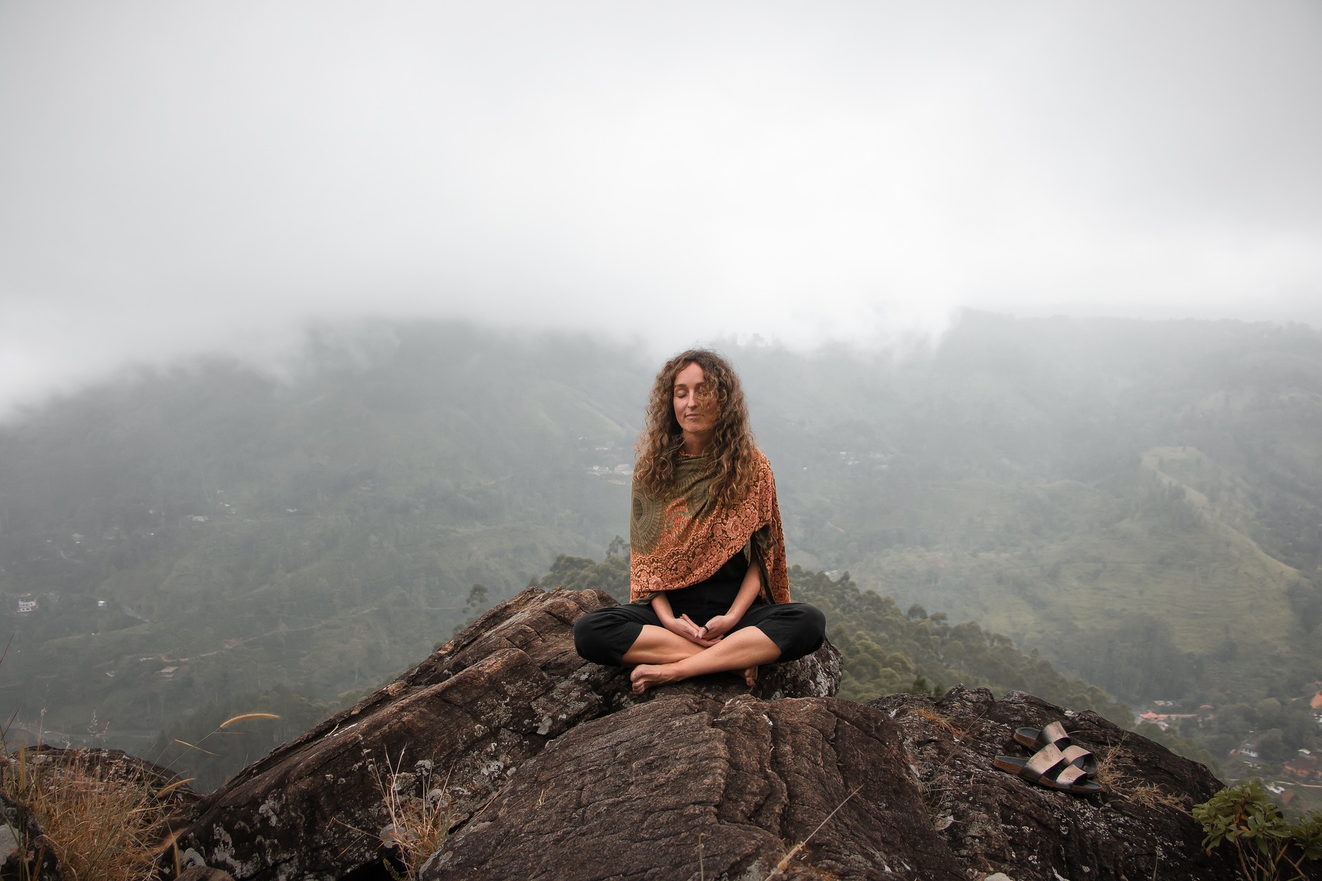 Mujer Meditando